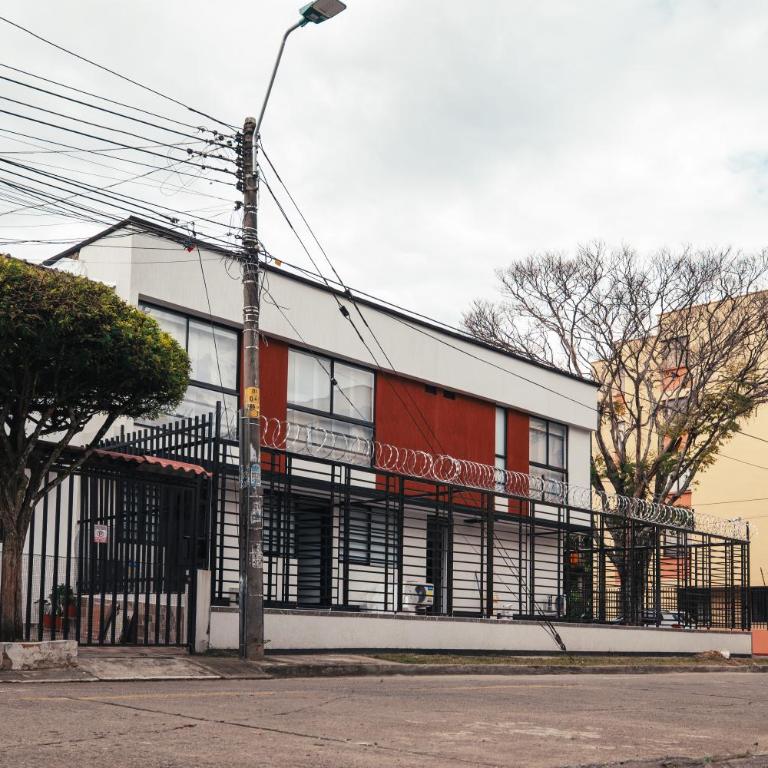 Colseguros - Deluxe One-Bedroom Apartment with City View - 26