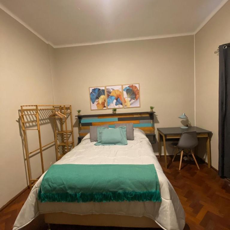 Turquoise, 2 bedroom garage, great location - Two-Bedroom Apartment - 18