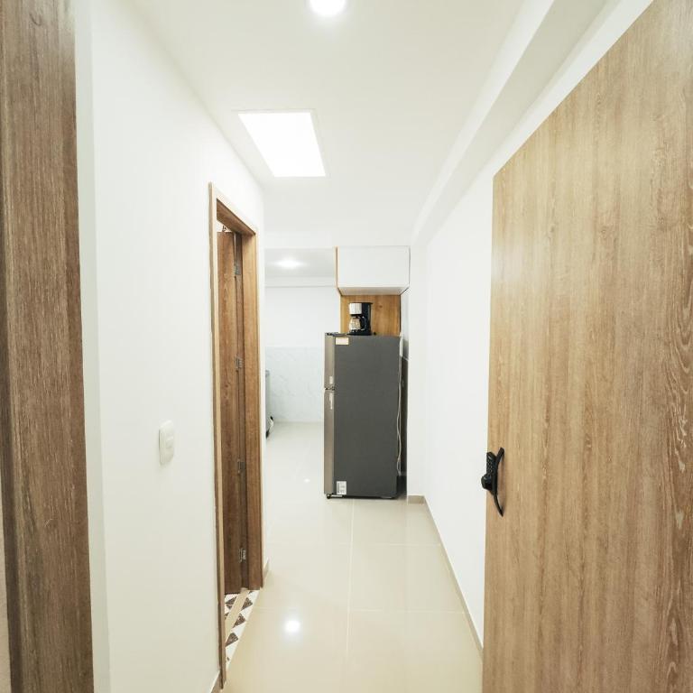 Colseguros - Deluxe One-Bedroom Apartment with City View - 37