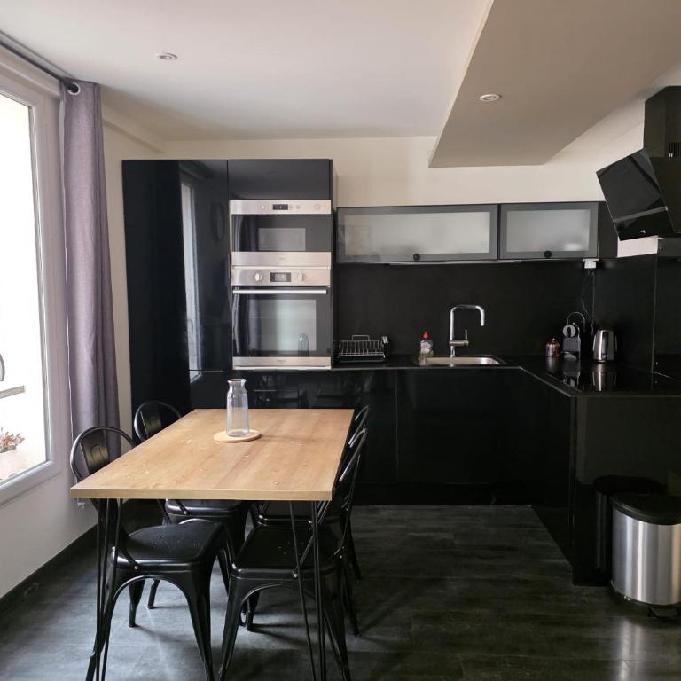 Appartement 2 pièces 4 personnes au cœur du village St étienne de Tinée - Appartement 1 Chambre - 2