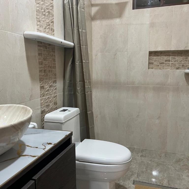 Moderno departamento en el centro con parqueadero Sn5 - One-Bedroom Apartment - 3
