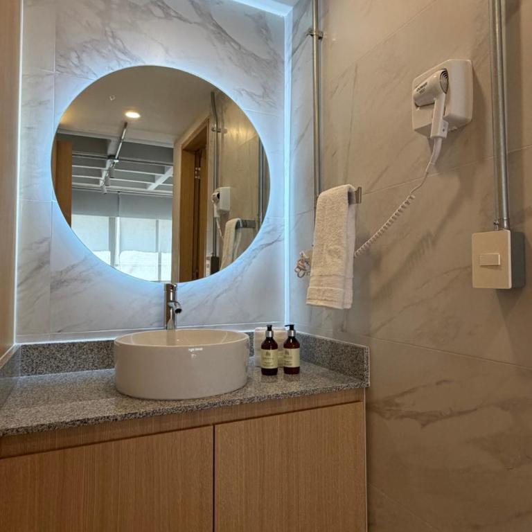 Praga Suites 2 Chic Loft Best Location - Maison de Vacances - 1
