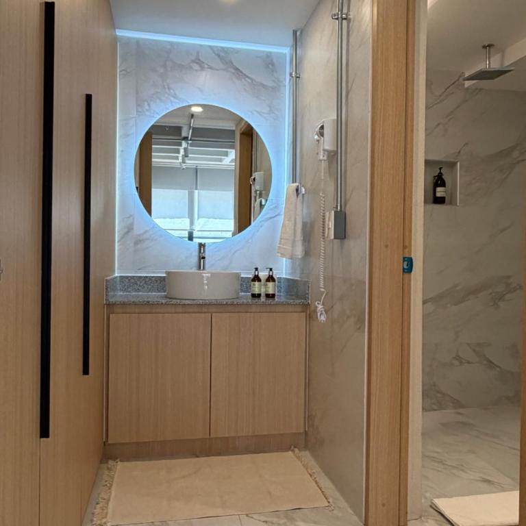 Praga Suites 2 Chic Loft Best Location - Maison de Vacances - 12