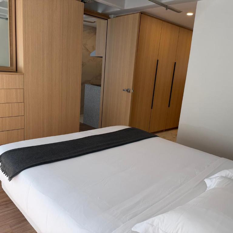 Praga Suites 2 Chic Loft Best Location - Maison de Vacances - 15