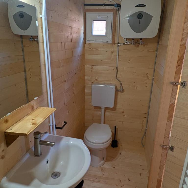 Camping Yoghi e Bubu - Chambre Double avec Salle de Bains Privative - 4