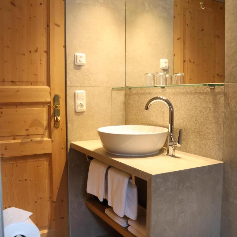 Haus Waldblick - Apartment mit Balkon - 7