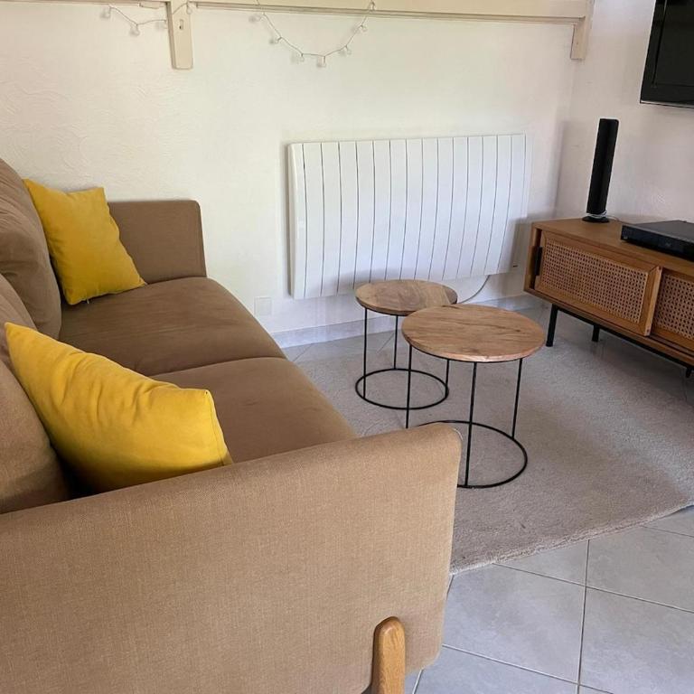 Appartement Rez de jardin 3ch jardin - Piscine - Idéal famille - Apartment mit 3 Schlafzimmern mit Parkblick - 7