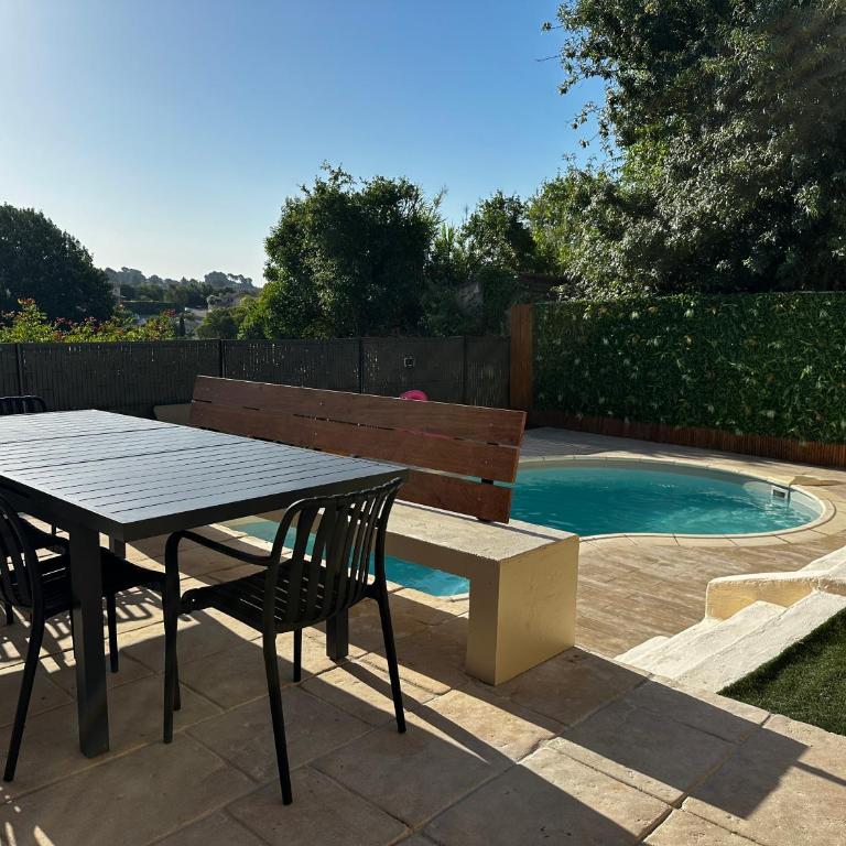 Belle villa 8 pers jardin & piscine au calme - Villa - 15