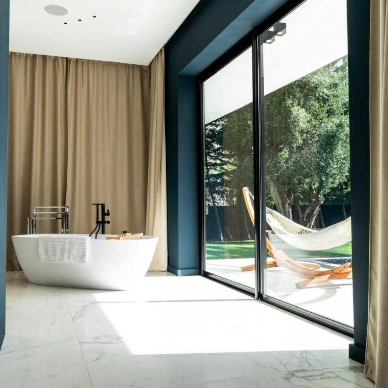 Exceptional Villa with Pool 5BR 10P – Mougins - Villa avec Piscine Privée - 4