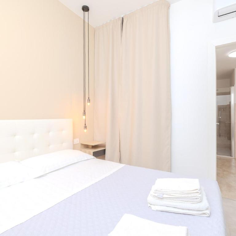 Marysel Rooms - Habitación Doble Pequeña - 2