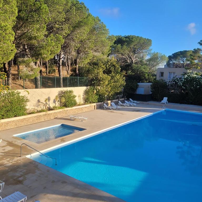 Appartement avec superbe terrasse pour 4 personnes - Apartamento de 1 dormitorio - 3