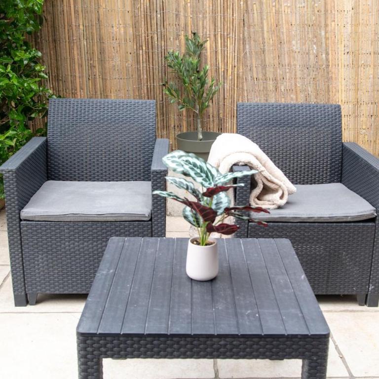 Cozy House between City and Beach Private Garden - Maison 2 Chambres - 33