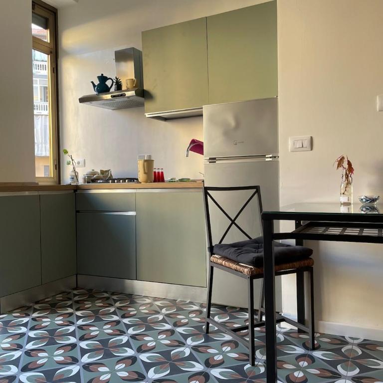 Casacciuga - central and bright studio flat with air conditioning - Two-Bedroom Apartment - 2