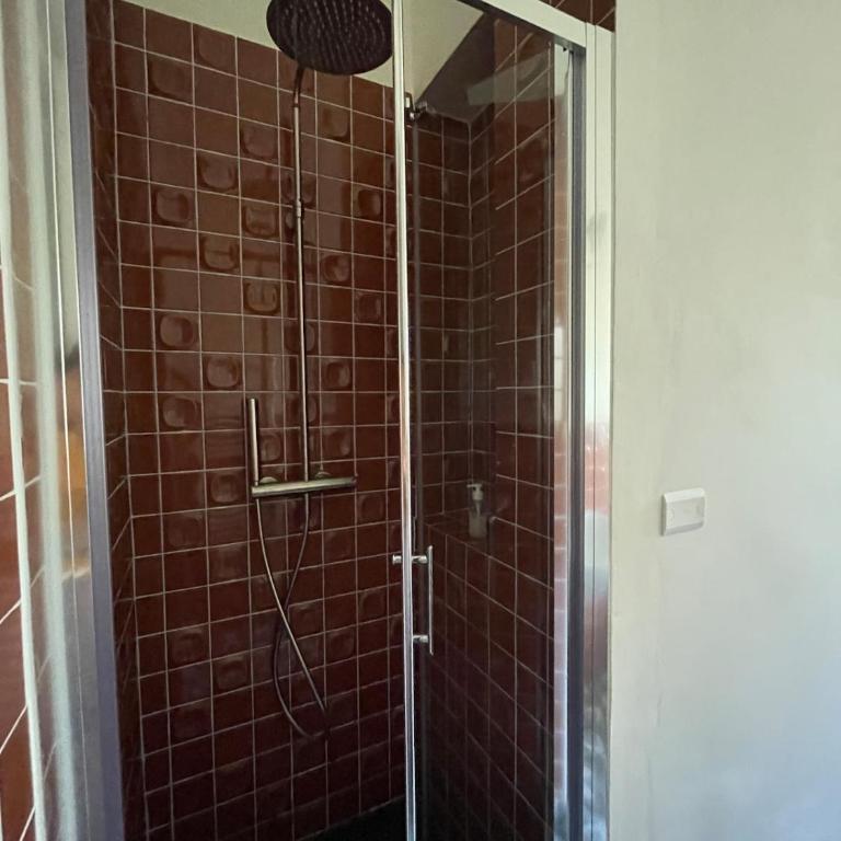 Casacciuga - central and bright studio flat with air conditioning - Two-Bedroom Apartment - 6