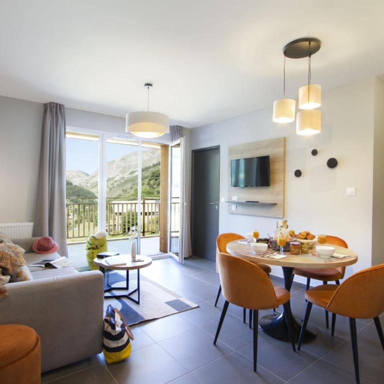 Résidence Odalys Le Mont d'Auron - Appartement 2 Chambres avec Vue sur la Montagne - 7