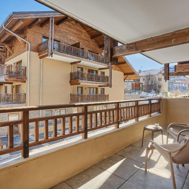 Résidence Odalys Le Mont d'Auron - Appartement avec Vue sur la Montagne - 12