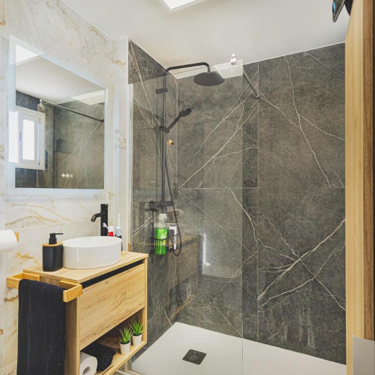Apartamento con jardín y piscina en Vinaros , Platja les Deveses - Appartement - Rez-de-Chaussée - 12