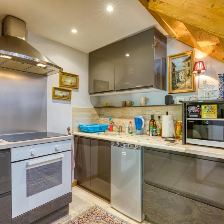 Appartement de charme Clim Pézénas - Appartement avec Douche - 6