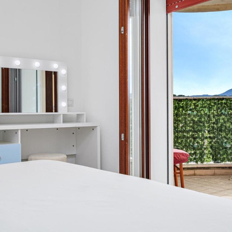 Tilly Emerald Stay - Apartamento de 1 dormitorio con vistas al jardín - 11