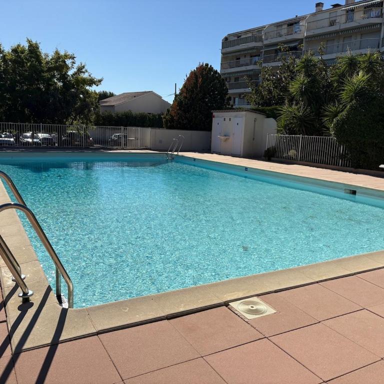 Studio moderne piscine terrasse parking 4pers - Appartamento con 1 Camera da Letto - 1