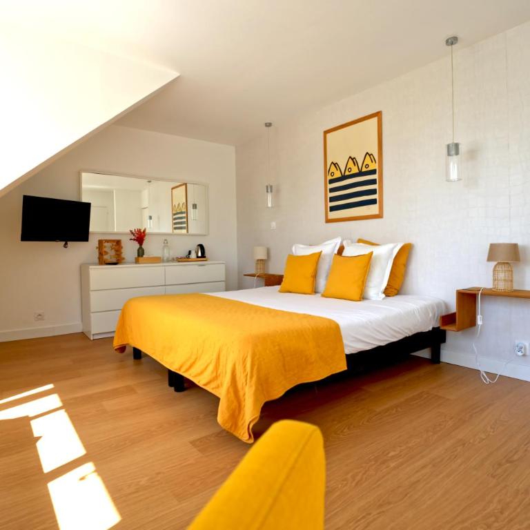 La Villa des Sables - Chambre Double ou Lits Jumeaux - Vue Latérale sur Mer - 13
