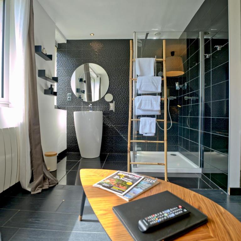 La Villa des Sables - Chambre Double ou Lits Jumeaux avec Salle de Bains Privative - 7