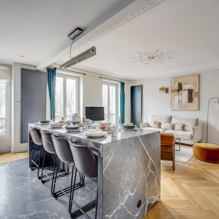 Magnificent apartment - 3BR- 8P - Batignolles - Appartement 3 Chambres - 3