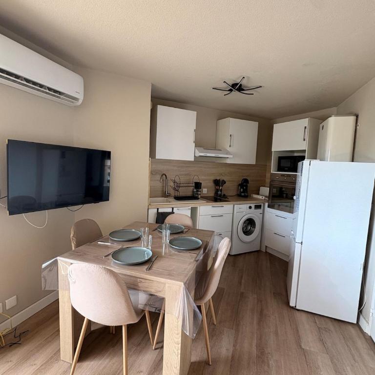Studio moderne piscine terrasse parking 4pers - Appartamento con 1 Camera da Letto - 5