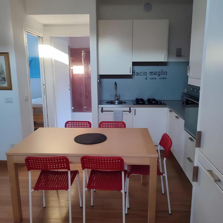 Papavero 70 - Appartamento Deluxe con 2 Camere da Letto e Balcone - 4