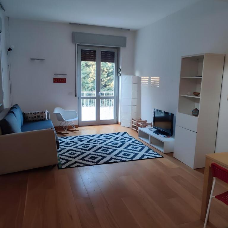 Papavero 70 - Appartamento Deluxe con 2 Camere da Letto e Balcone - 1