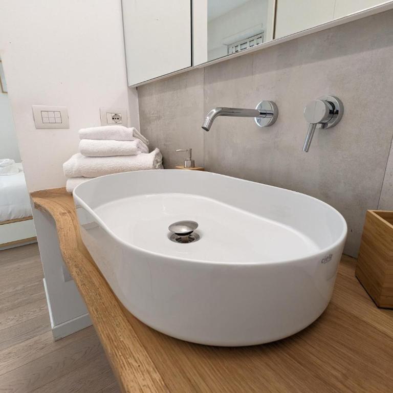 Papavero 70 - Appartamento Deluxe con 2 Camere da Letto e Balcone - 18