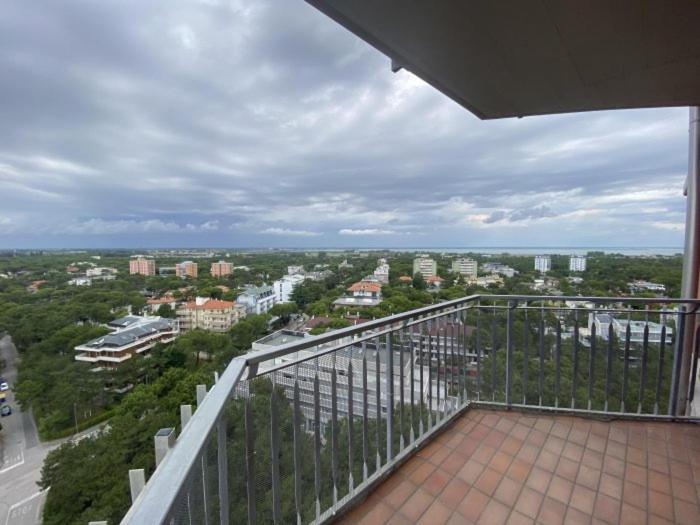 Condominio Aquilone - Apartamento de 2 dormitorios con vistas al mar - 1
