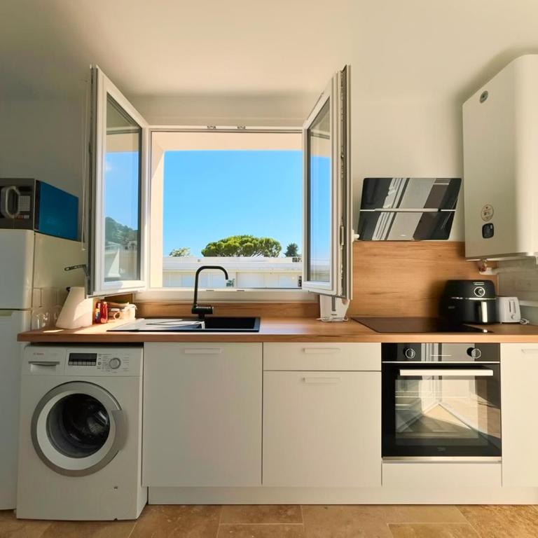 Villa - Sea view Apartments - Private Parking & AC - Appartement - Vue sur Mer - 5