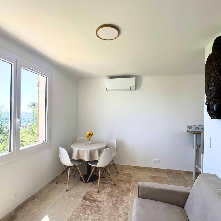 Villa - Sea view Apartments - Private Parking & AC - Appartement - Vue sur Mer - 3