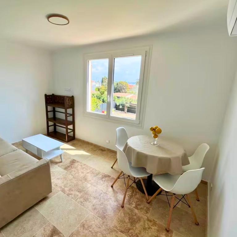 Villa - Sea view Apartments - Private Parking & AC - Appartement - Vue sur Mer - 8