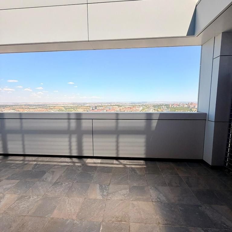 Living con terraza y parking para 8 en Sanchinarro - Appartamento su 2 Livelli - 26