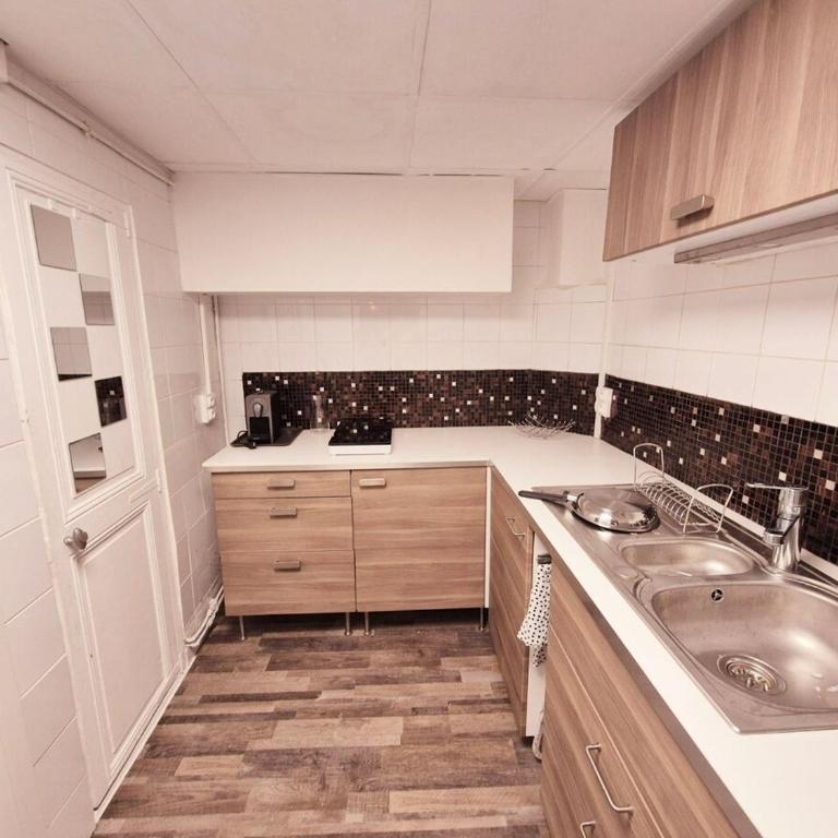 LE PARC Authentique Coeur de Ville Proximité Parking Climatisé - Appartement - 3