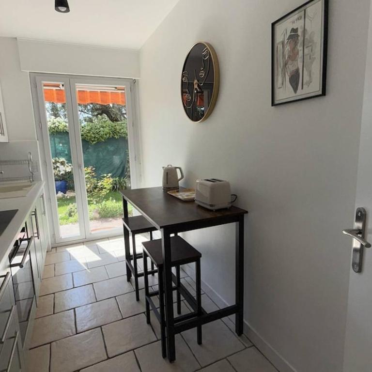 2P avec jardins wifi parking et proche commodités et mer - Apartamento de 1 dormitorio - 10
