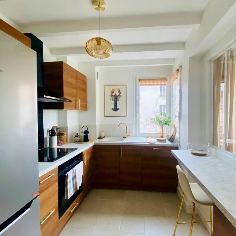 Appartement centre ville, 3 chambres, refait à neuf - Apartamento de 3 dormitorios con balcón - 16