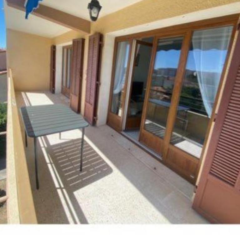 Appartement toutes commodités - Two-Bedroom Apartment - 1