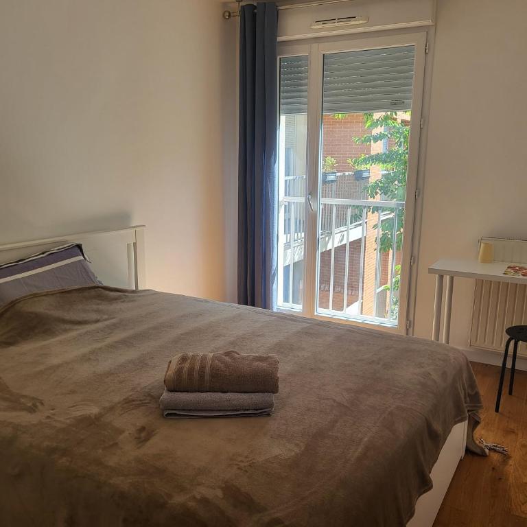 Magnifique appartement de 2 chambres proche du Stade de France et de Paris Vous y trouverez sécurité et confort - Two-Bedroom Apartment - 9