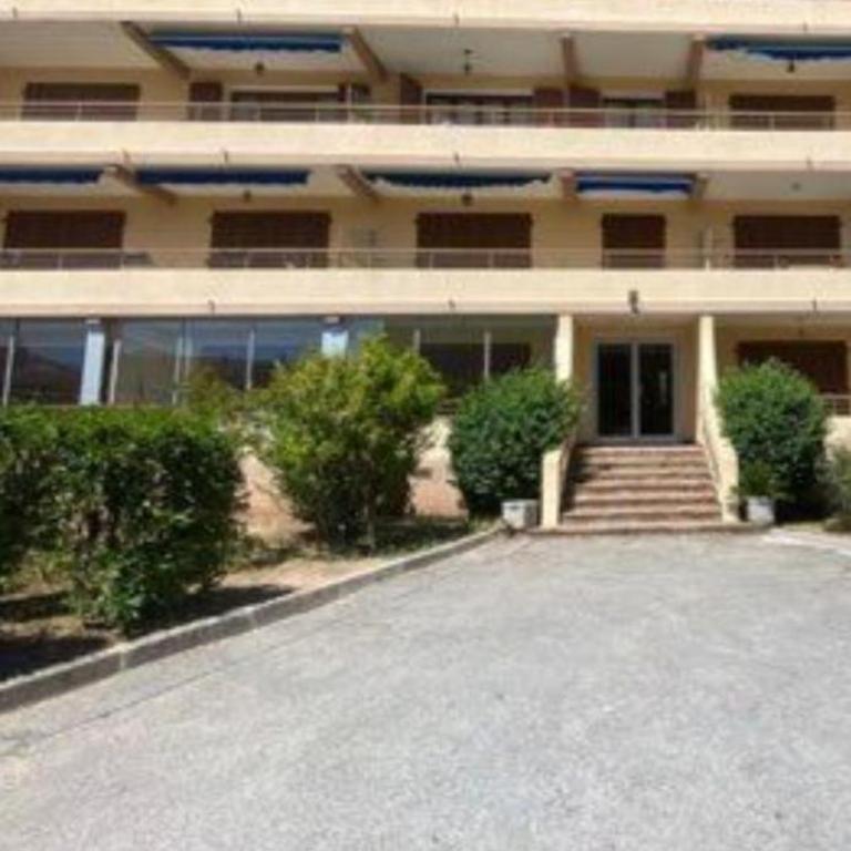 Appartement toutes commodités - Two-Bedroom Apartment - 3