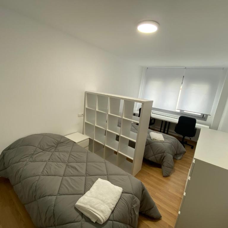Alojamiento San Martín - Twin Room with Shared Bathroom - 4