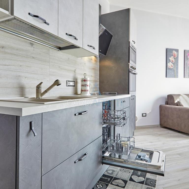 Domus Garda - Pool and terrace in the heart of Sirmione - Apartamento de 2 dormitorios con vistas a la piscina - 17