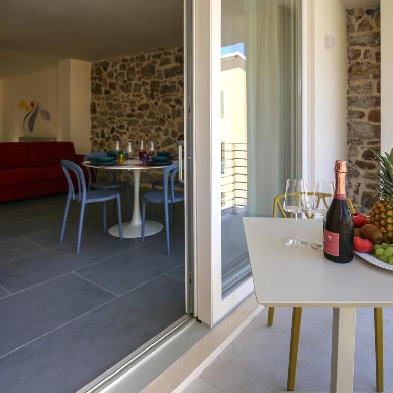 Suite HollidayHouse - vista mare - Appartement Loft 1 Chambre avec Balcon - 8