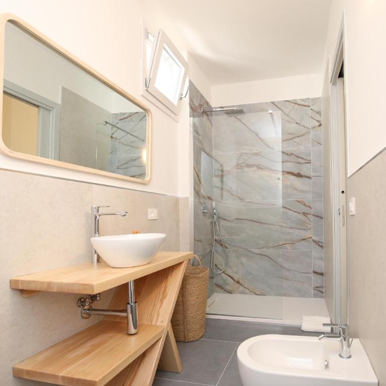 Suite HollidayHouse - vista mare - Appartement Loft 1 Chambre avec Balcon - 11