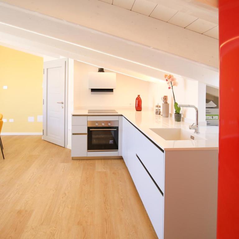 Suite HollidayHouse - vista mare - Suite avec Jacuzzi - 35
