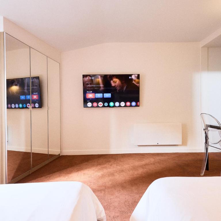Hôtel Henri IV - Chambre Familiale Quadruple - 2