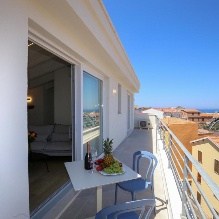Suite HollidayHouse - vista mare - Suite avec Jacuzzi - 37