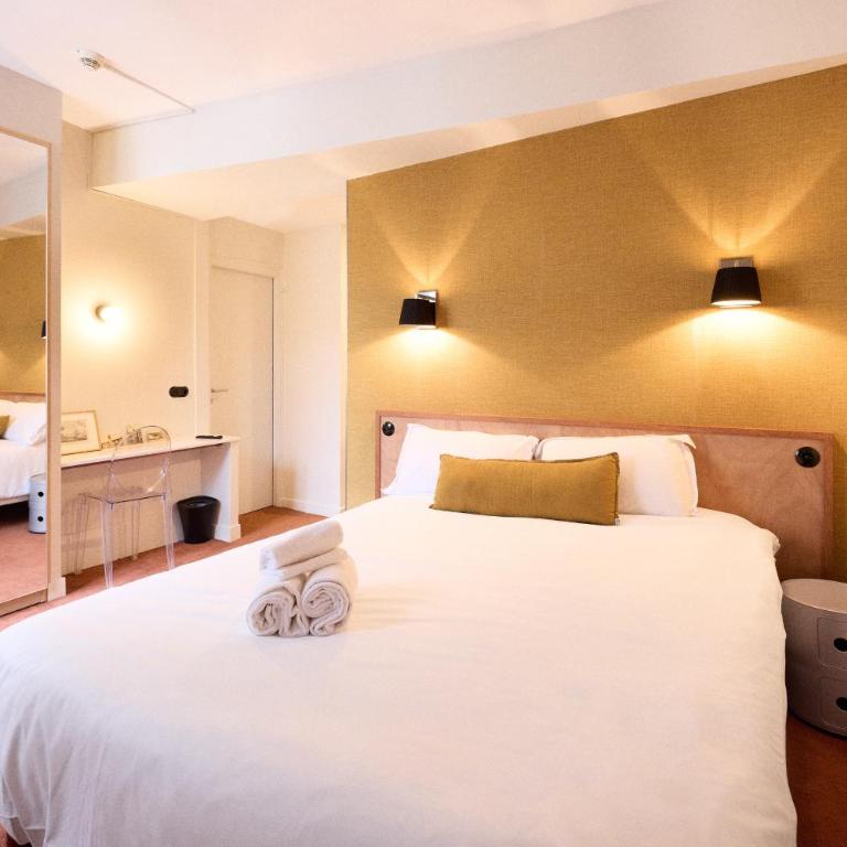 Hôtel Henri IV - Chambre Familiale Supérieure - 3
